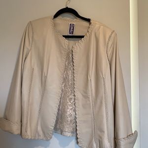 Exquisite beige leather jacket/blazer